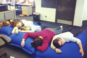 Dân văn phòng hãy lựa chọn ghế lười hạt xốp