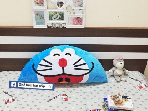 Gối tựa đầu giường Doraemon (1)