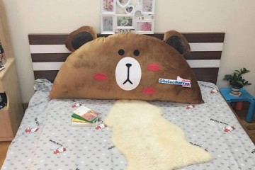 Gối tựa đầu giường hình gấu Brown kiss GĐ009 (M)