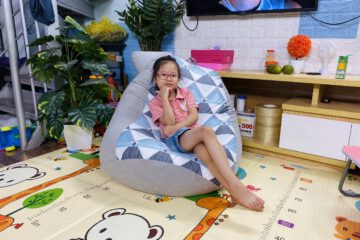 Ghế lười họa tiết tam giác xanh mix xám nhạt da lộn GL L 106 ( M )