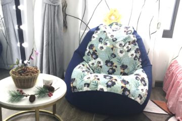 Gối lười hạt xốp thô nhật hoa trắng mix xanh than da lộn GL L122